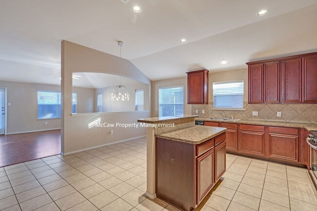 Foto del edificio - 9032 Heartwood Dr