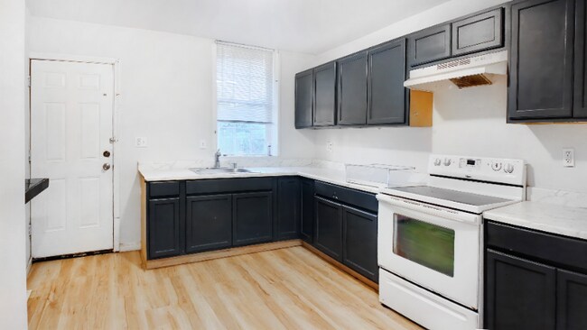 Foto del edificio - 2851 W North Ave