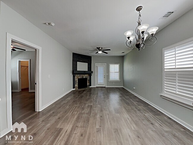 Building Photo - 325 Hathaway Ln