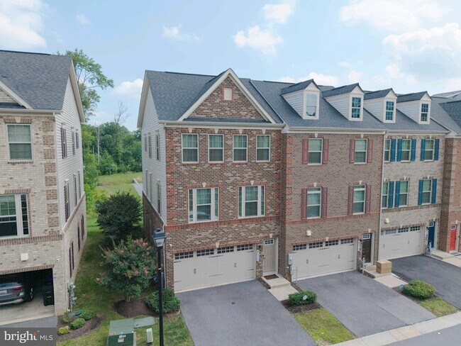 Foto del edificio - 8032 Spring Arbor Dr