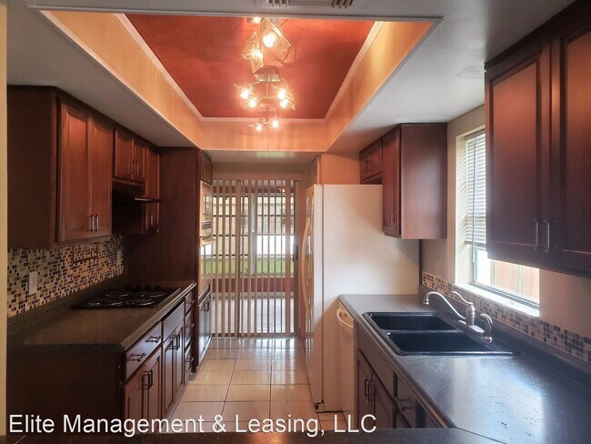 Building Photo - 2 br, 2 bath House - 5858 Shale Ct.