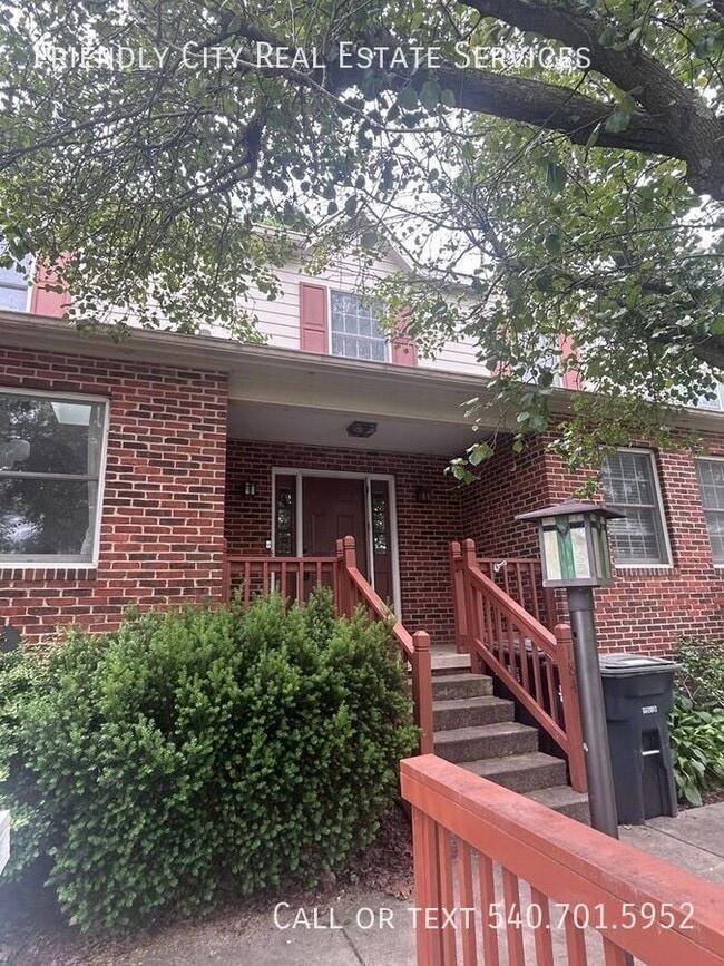 Building Photo - 184 Emerald Dr