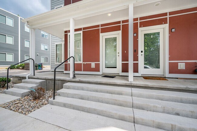 Building Photo - Modern Home In Popular Manchester District