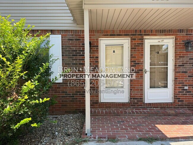Foto del edificio - 1825 Meadowland Ln