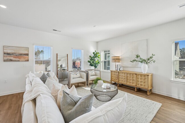 Foto del edificio - Hamlet at Avalon Park - Homes and Townhomes for Rent