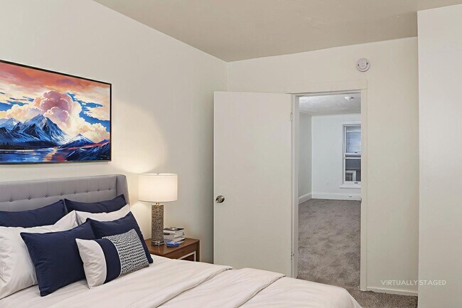 Foto del edificio - 718 24th Ave NE