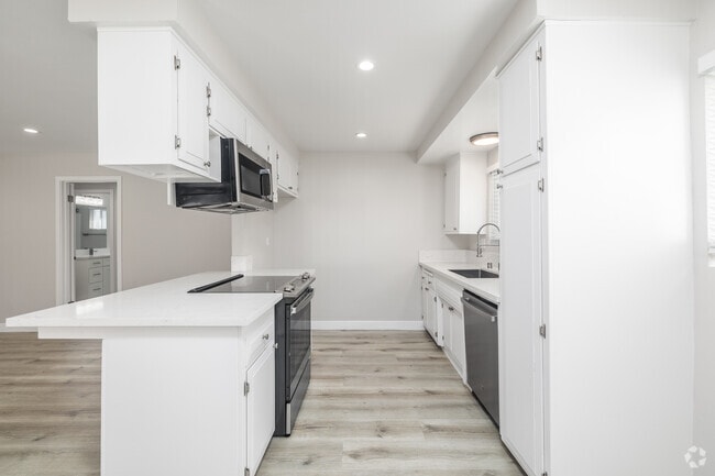 1 habitación, 1 baño - 760 pies cuadrados - Cocina - 1308 Agate St