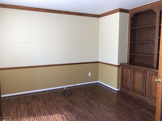 Building Photo - 51139 Westwood Dr