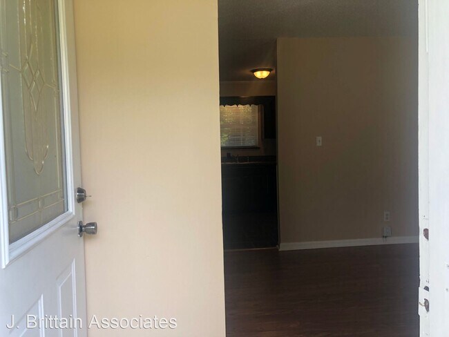 Building Photo - 3 br, 2 bath House - 1606 Brackenrich Drive