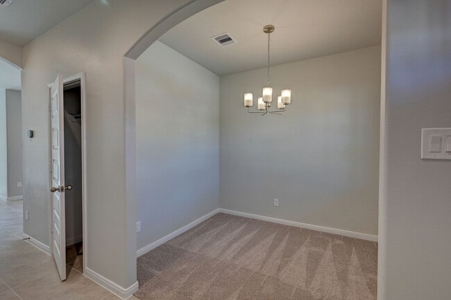 Building Photo - 11857 E Gate Dr