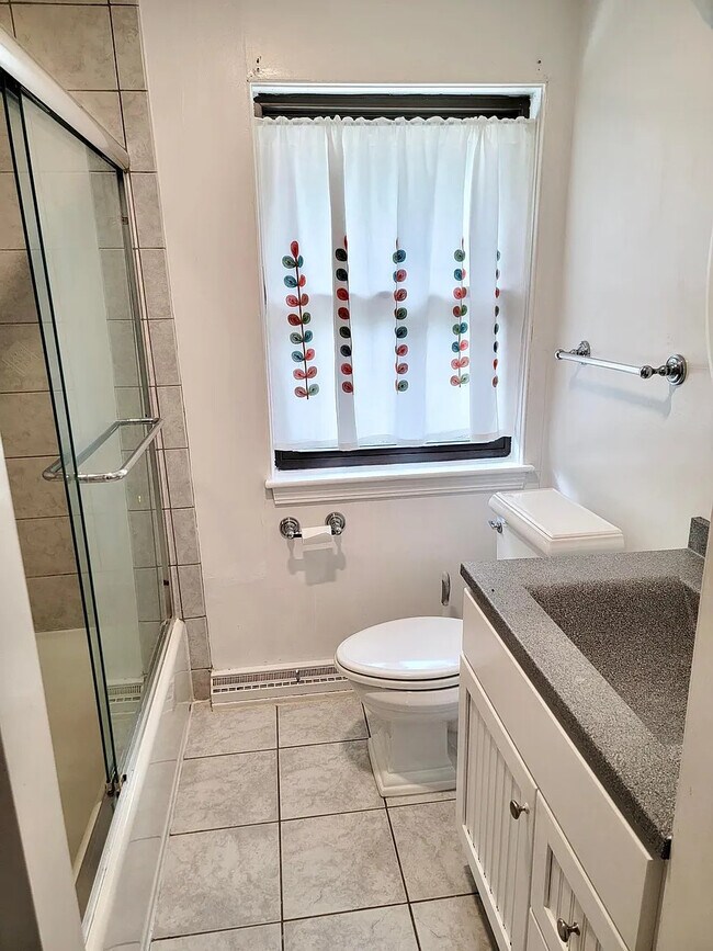 baño 2 - 49 Lupine Rd