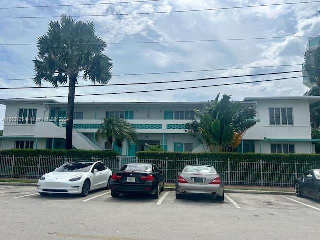 Foto principal - 1990 Bay Dr