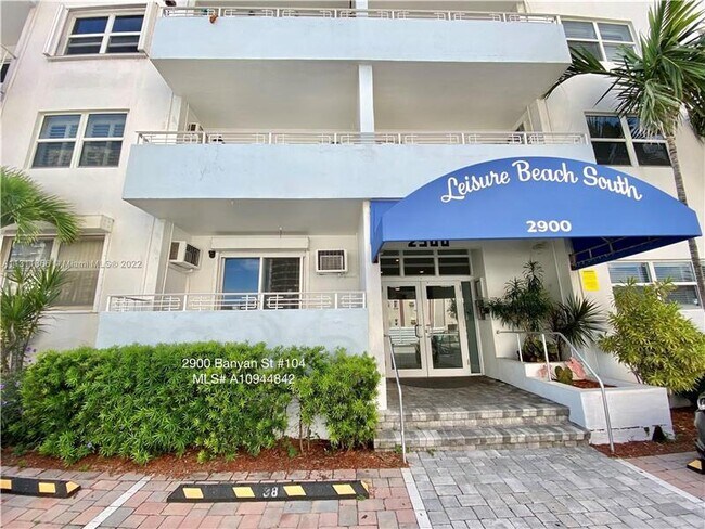 2900 Banyan St Unit 104 photo'