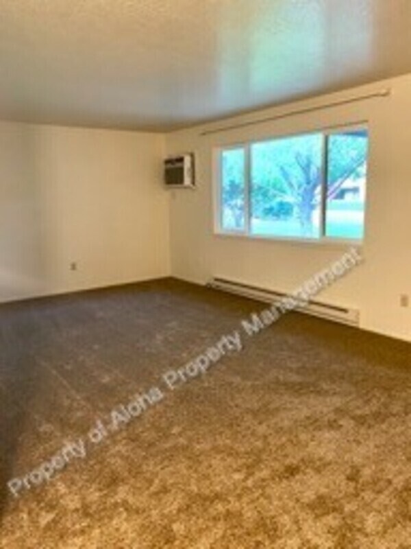Building Photo - 1758 S Barlow Ln
