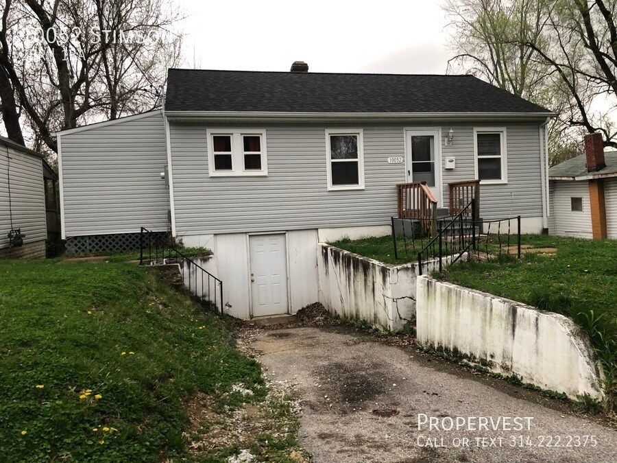 Primary Photo - Open-Floor Beautiful Two-Bedroom at Amazin...