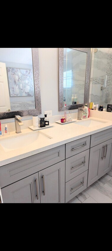Foto del edificio - 16775 NW 12th St