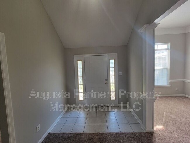 Foto del edificio - 4779 Cold Springs Dr