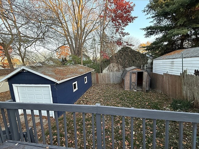 Building Photo - 1307 Nestor Ave