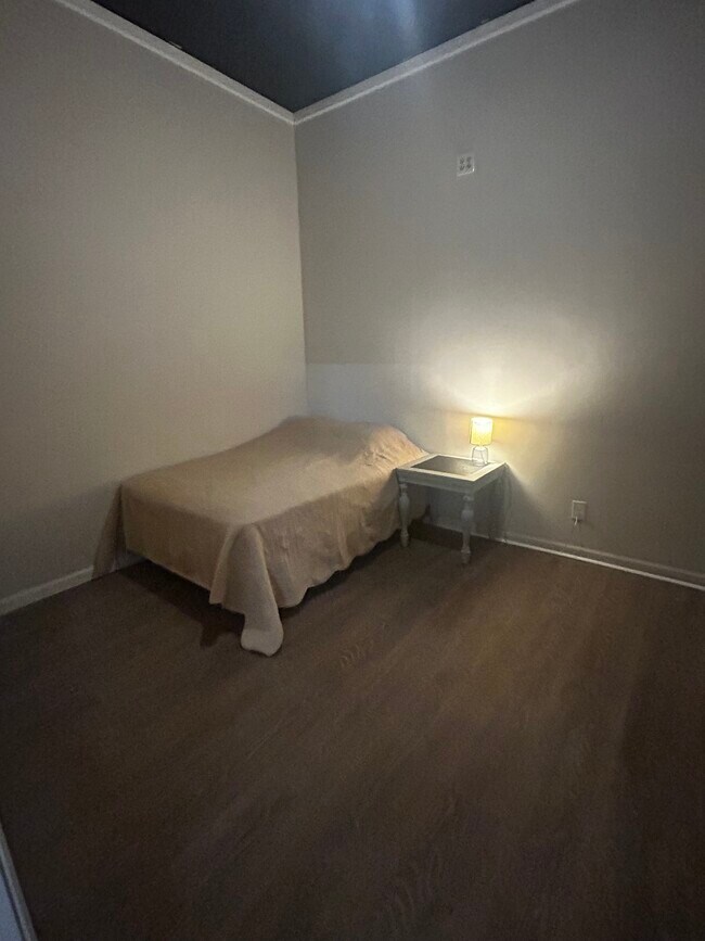 Foto del edificio - 1758 Willingham Ave