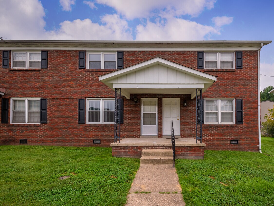 624 Cross Lanes Dr, Nitro, WV 25143 Townhome Rentals in Nitro WV