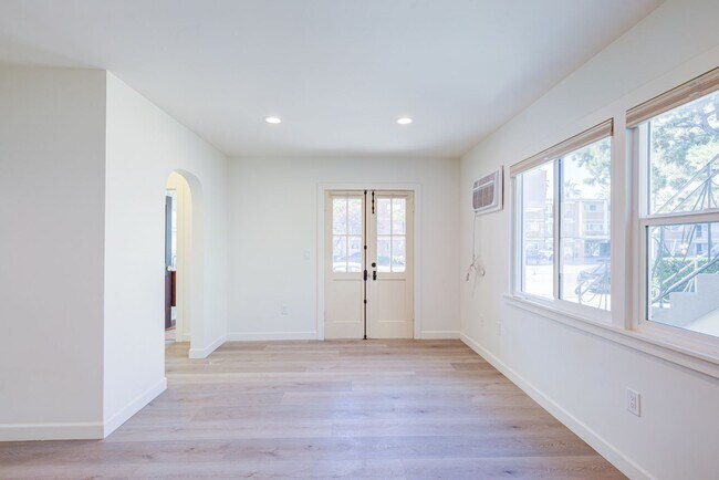 Building Photo - Riverside Residences