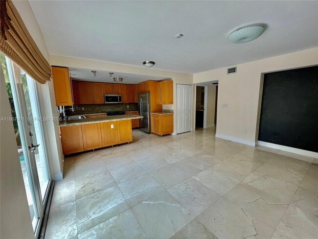 Foto del edificio - 10672 SW 77th Ave