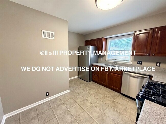 Foto del edificio - 829 S Sherman St