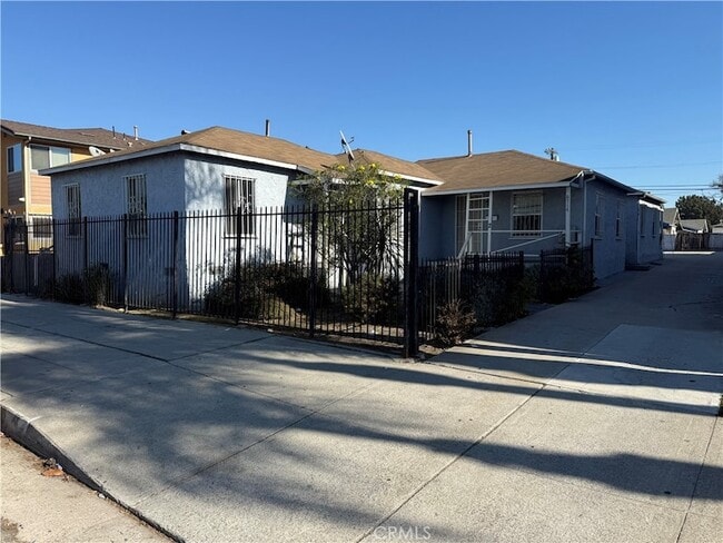 Photo - 6714 West Blvd Townhome