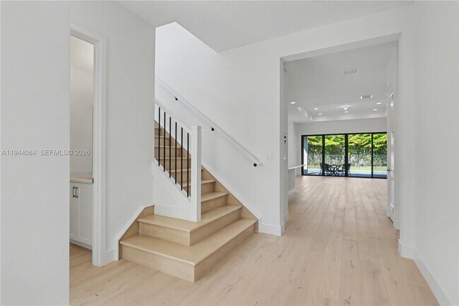 Building Photo - 8525 Crystal Downs Ave