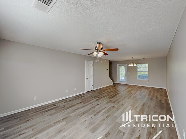 Foto del edificio - 324 Valley Heights Ln