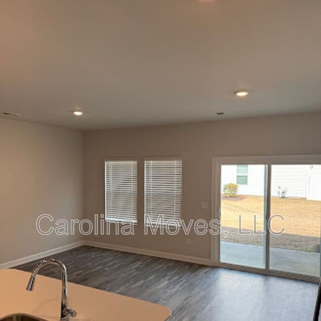 Building Photo - 502 Benoni Pl