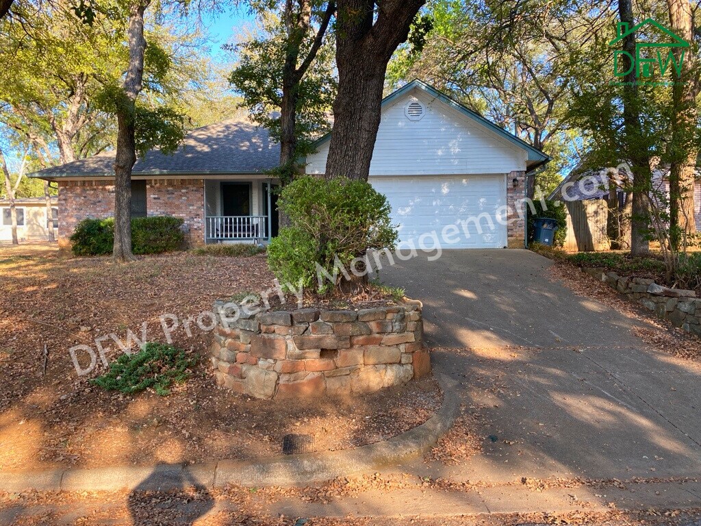 405 Norman Dr, Euless, TX 76040 House Rental in Euless, TX