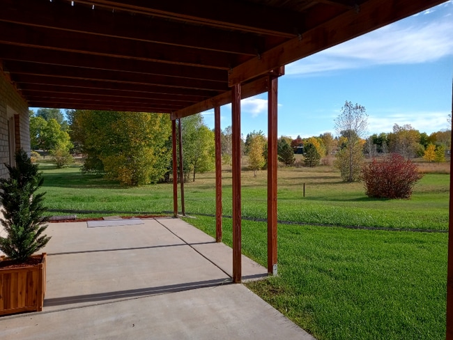 Building Photo - 1648 Northbrook Dr