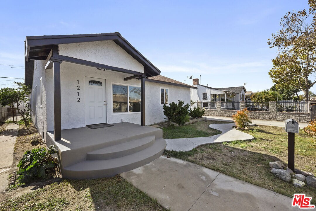 Foto principal - 1212 W 92nd St