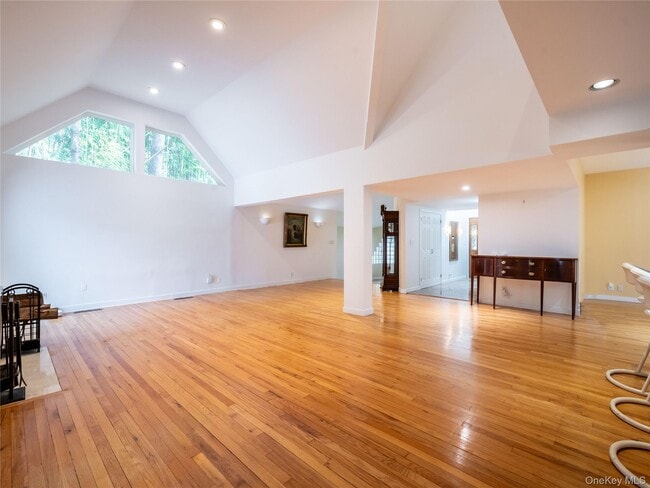 Building Photo - 127 Wooleys Ln