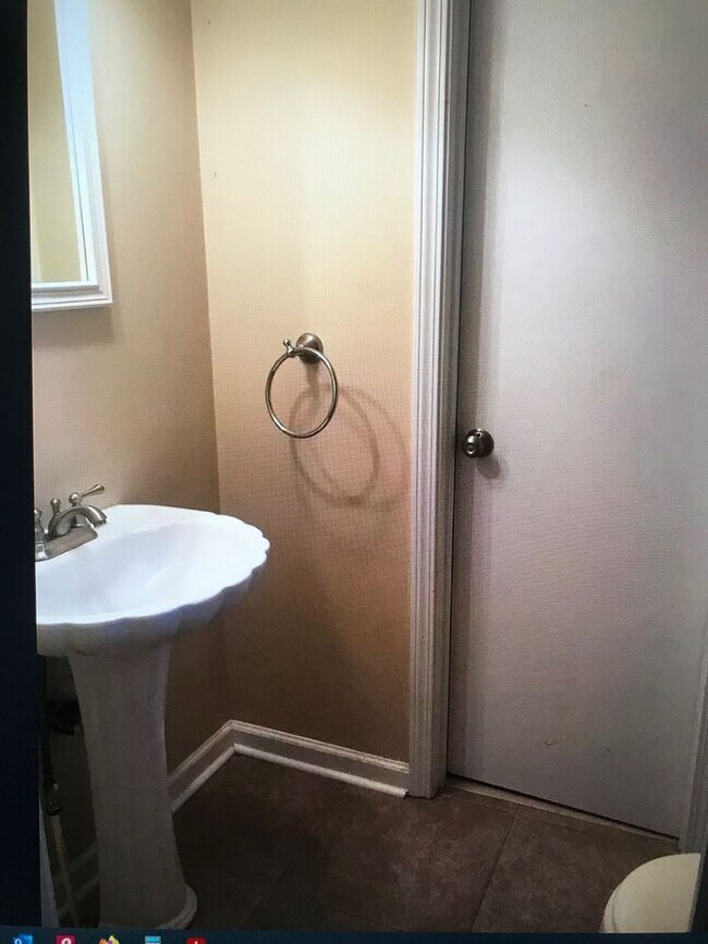 Building Photo - PEACHTREE CITY- 2 Northlake Circle -3 Bedr...