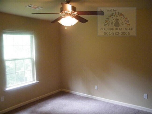 Foto del edificio - 220 Natalie Ln