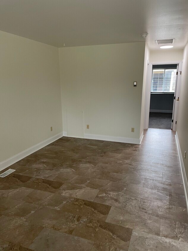 Foto principal - 4707 Croftshire Dr