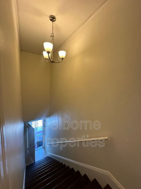 Foto del edificio - 1011 E 22nd St