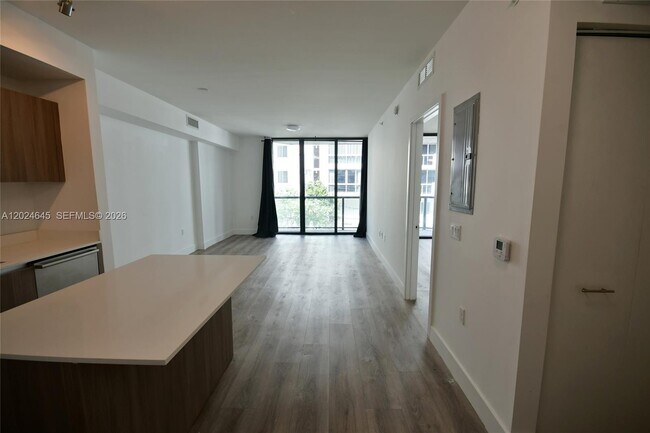 Foto del edificio - 201 SW 17th Rd
