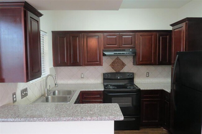 Foto del edificio - 3242 Kilgore St