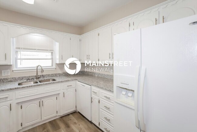 Foto del edificio - 3 Bedroom Pet-Friendly Home in BETHANY, OK...