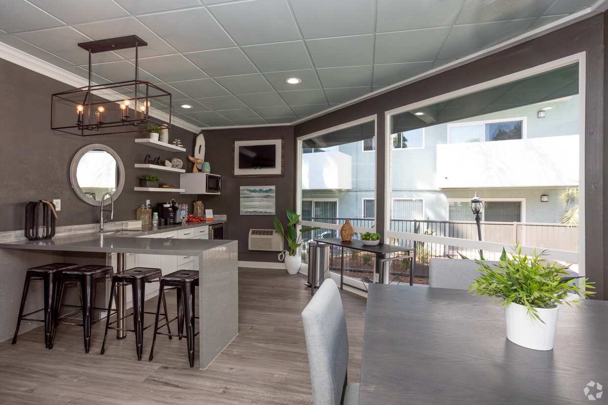 Atwater Cove Apartments Costa Mesa Ca Apartments Com