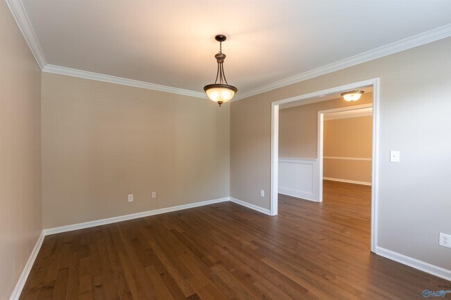 Building Photo - 109 Harness Dr