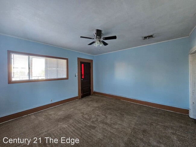 Building Photo - 1 br, 1 bath House - 75 N Eucalyptus