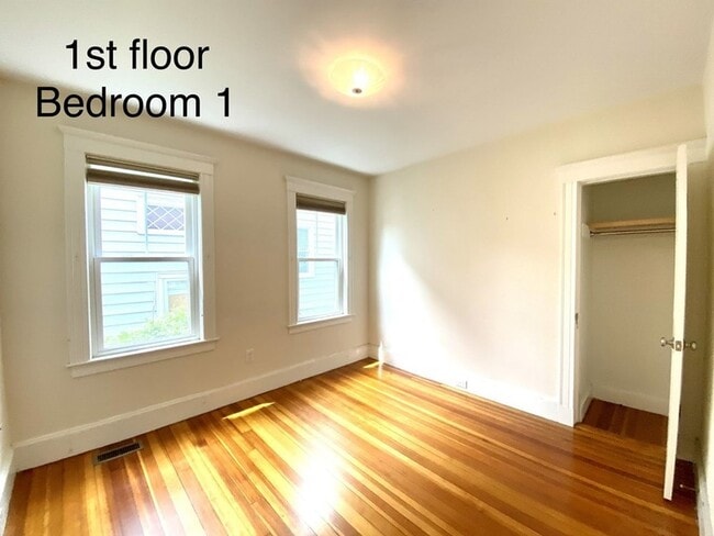 Foto del edificio - 351 Walden St