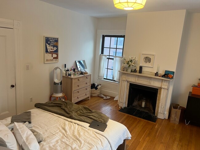 Room 1 - 10 Trowbridge St