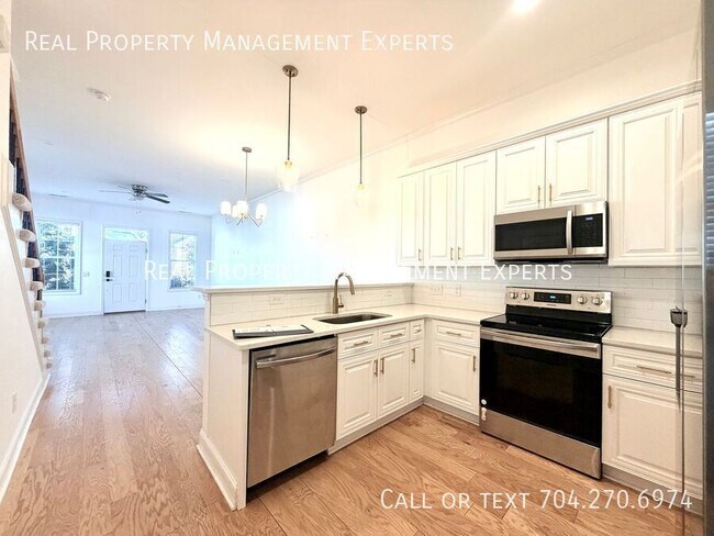 Foto del edificio - 269 W G St