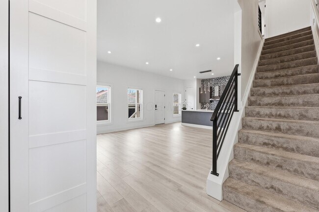 Foto del edificio - 1102 Summit St