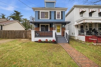 Building Photo - 829 22nd St